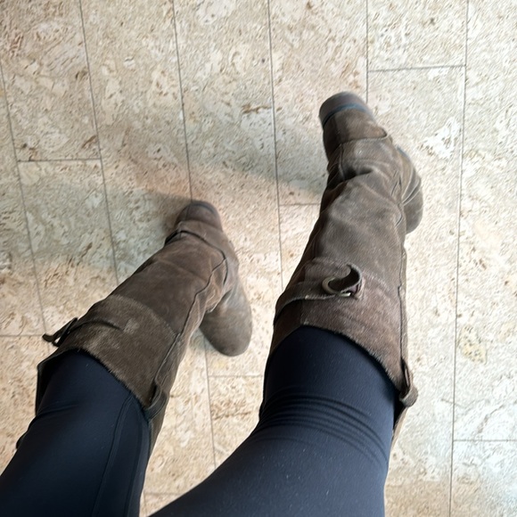 Brown Riding Style Suede Boot - Picture 5 of 10